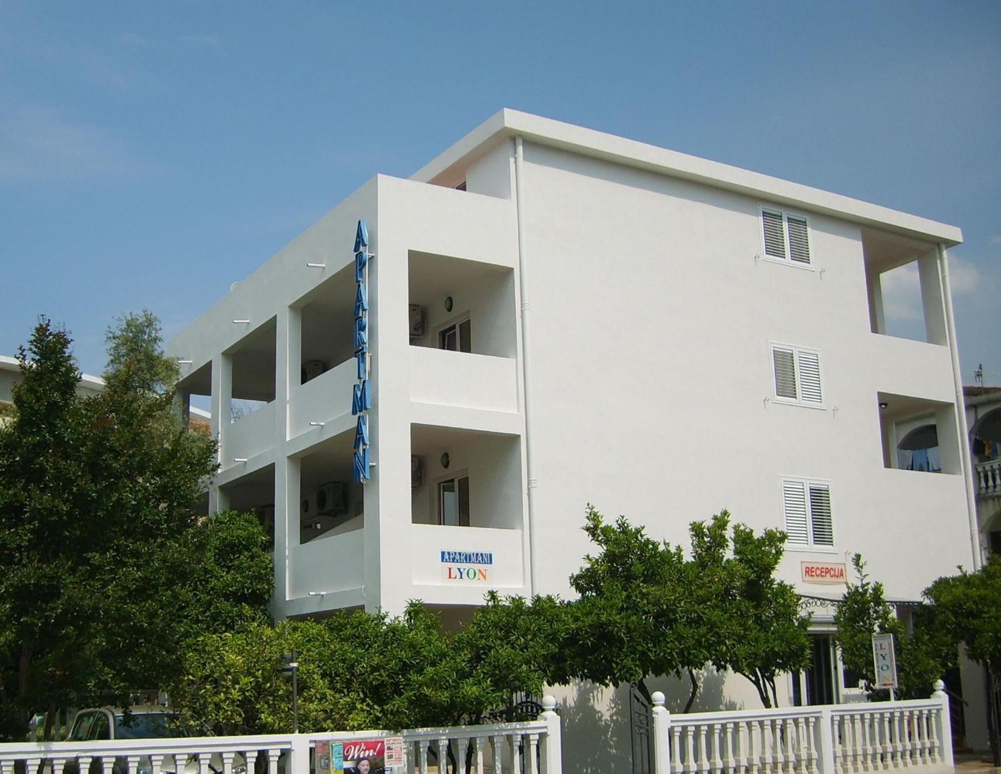 Lyon Apartments Budva Exterior photo